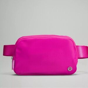 NWT Lululemon Sonic Pink Everywhere Belt Bag 1L